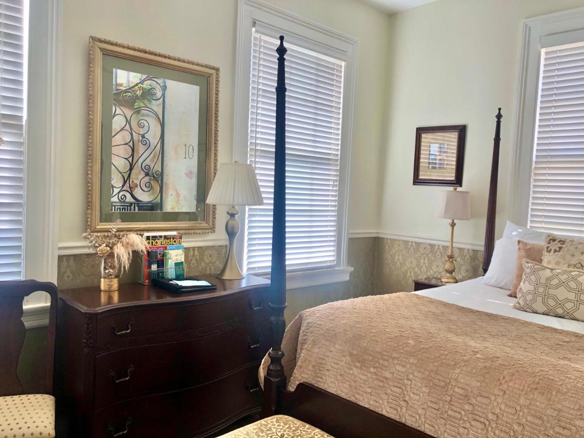 Daybed With Trundle In The Beautiful Ashley Inn 4 Blocks From King St Charleston Exterior photo