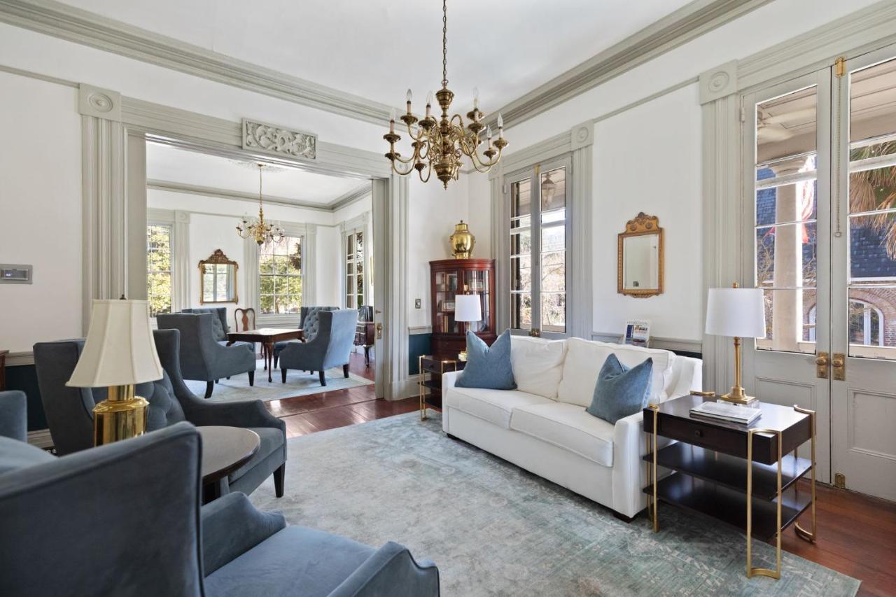 Daybed With Trundle In The Beautiful Ashley Inn 4 Blocks From King St Charleston Exterior photo