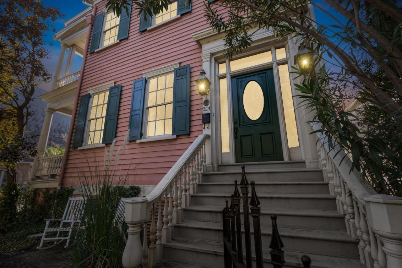 Daybed With Trundle In The Beautiful Ashley Inn 4 Blocks From King St Charleston Exterior photo